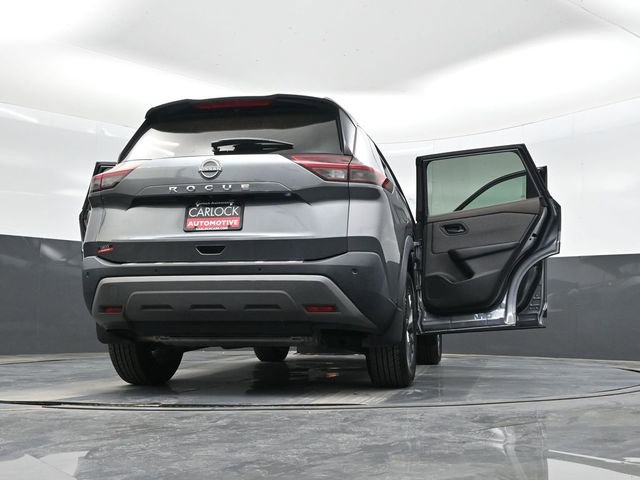 Used 2023 Nissan Rogue S image 42