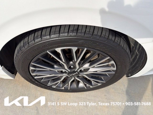 Used 2022 Kia Forte GT-Line w/ GT-Line Premium Package FWD image 7