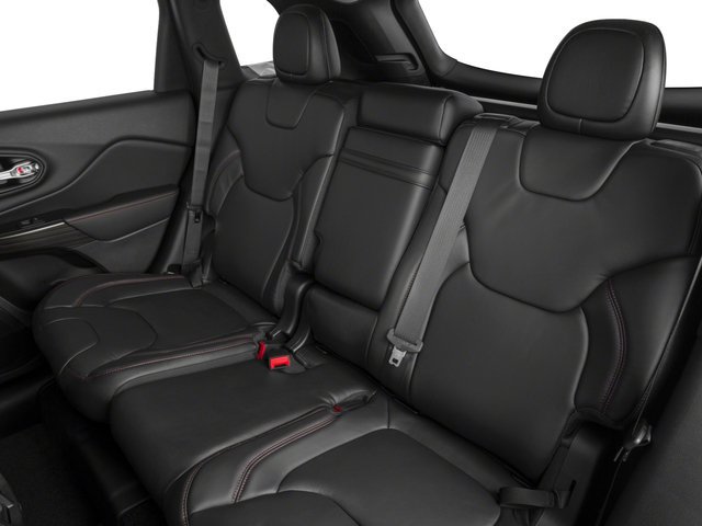 Used 2016 Jeep Cherokee Trailhawk w/ Comfort/Convenience Group AWD/4WD image 17