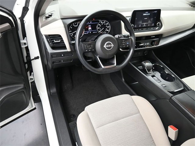 Used 2023 Nissan Rogue SV image 17