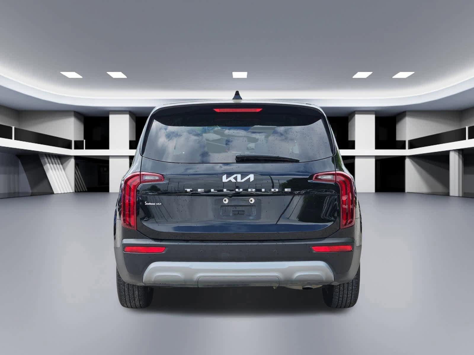Used 2022 Kia Telluride LX image 6