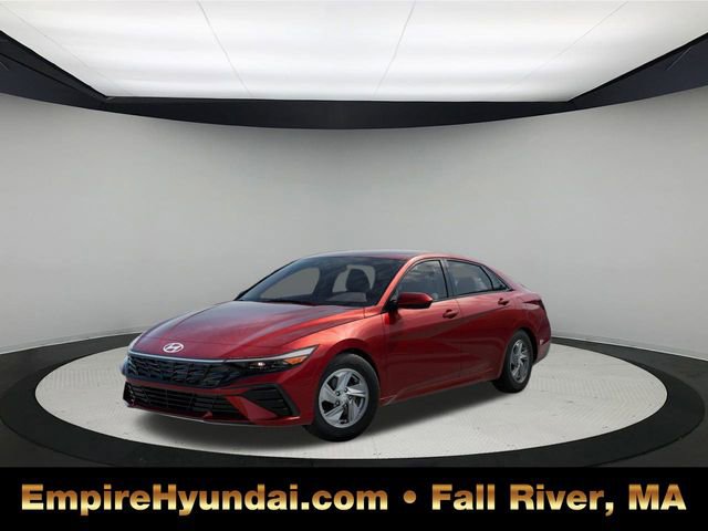 New 2025 Hyundai Elantra SE