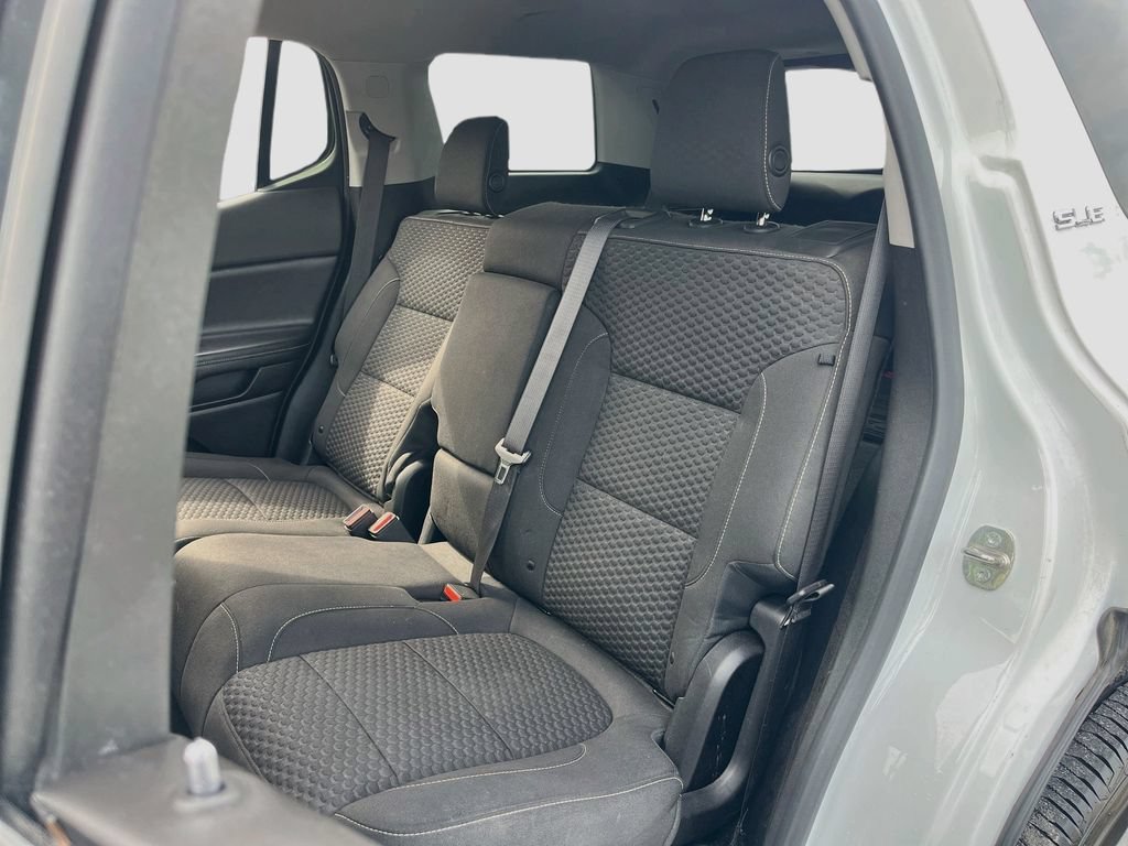 Used 2019 GMC Acadia SLE FWD image 22