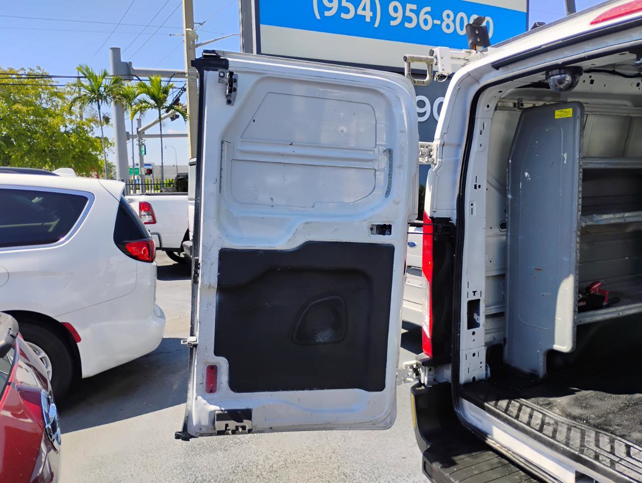 Used 2015 Ford Transit 150 130 Low Roof RWD image 21