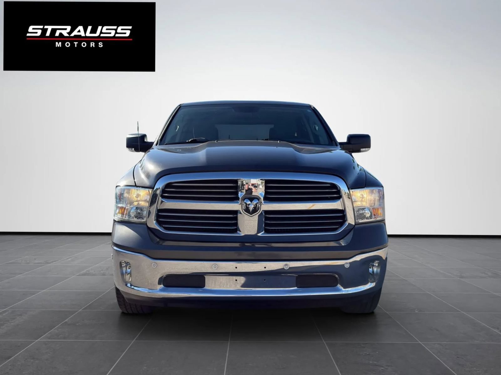 Used 2015 RAM 1500 Big Horn RWD image 3