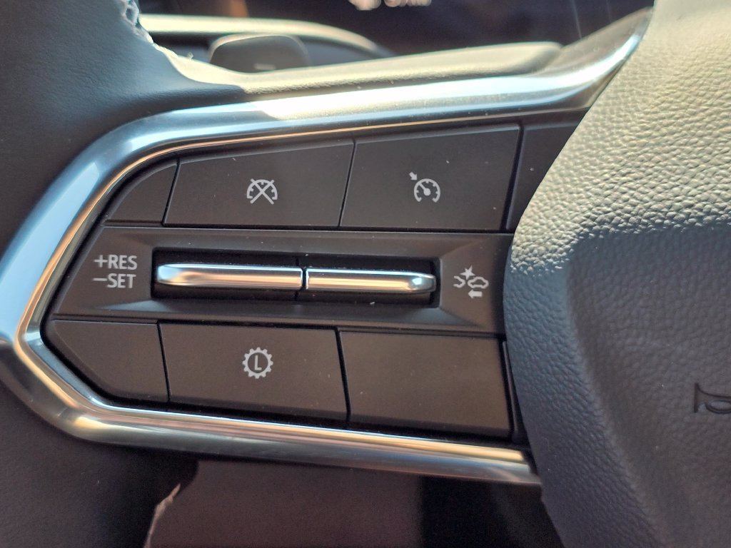 Used 2026 Chevrolet Traverse LT FWD image 47