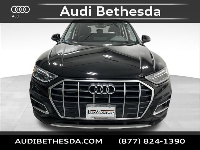 Used 2021 Audi Q5 2.0T Premium Plus w/ Premium Plus Package AWD/4WD image 2