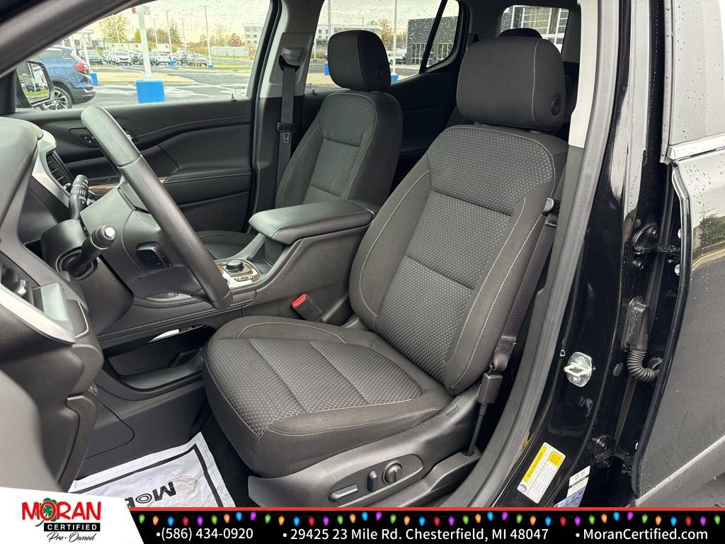 Used 2023 GMC Acadia SLE w/ Driver Convenience Package image 12