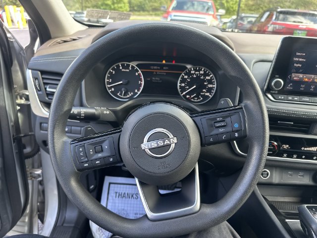 Used 2023 Nissan Rogue SV AWD/4WD image 20
