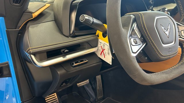 New 2025 Chevrolet Corvette Stingray Preferred Cpe w/ 2LT image 24