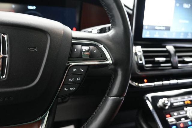 Used 2020 Lincoln Navigator Reserve w/ Luxury Package AWD/4WD image 17