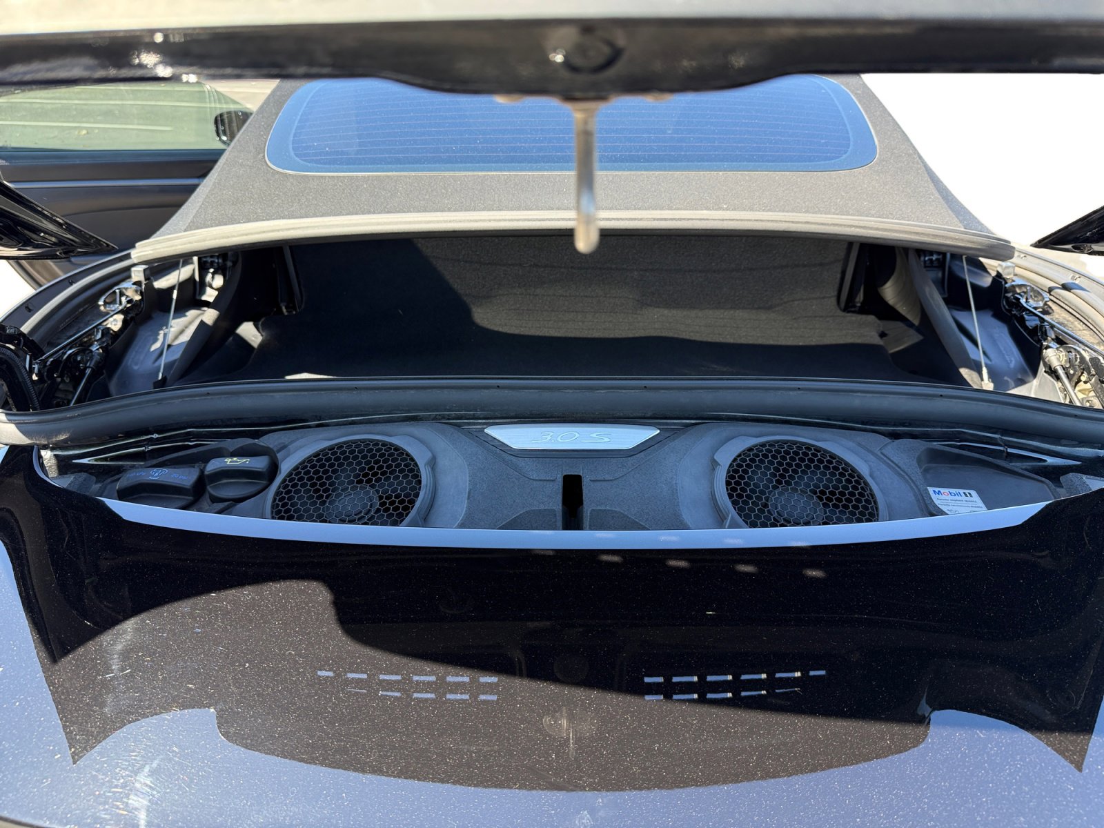 Used 2020 Porsche 911 Carrera 4S AWD/4WD image 17