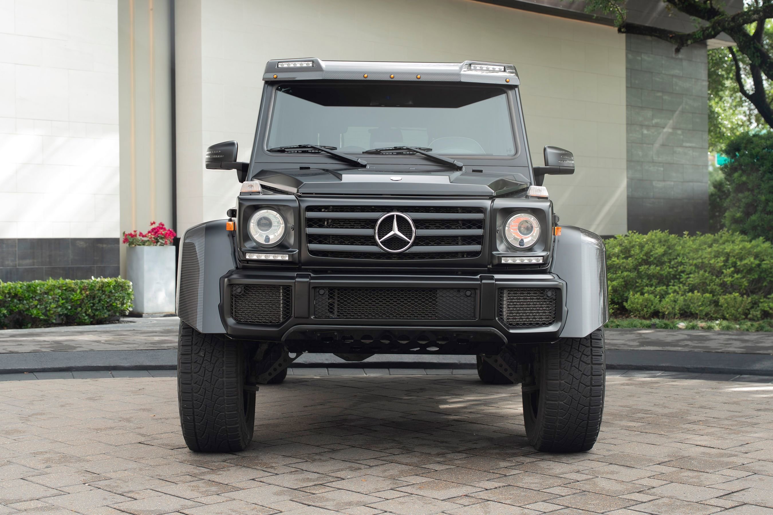 Used 2017 Mercedes-Benz G 550 Squared image 12
