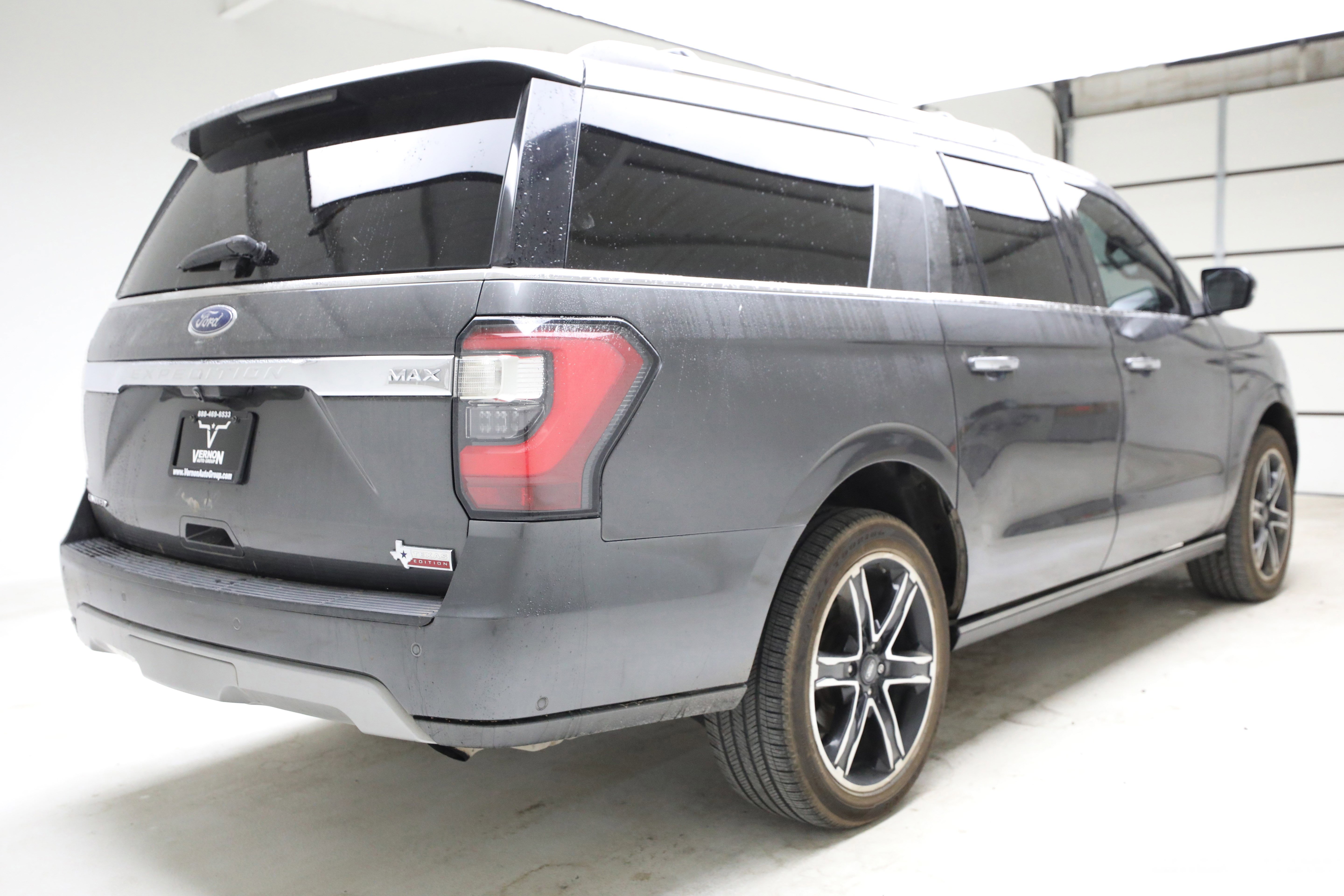 Used 2021 Ford Expedition Max Limited AWD/4WD image 4