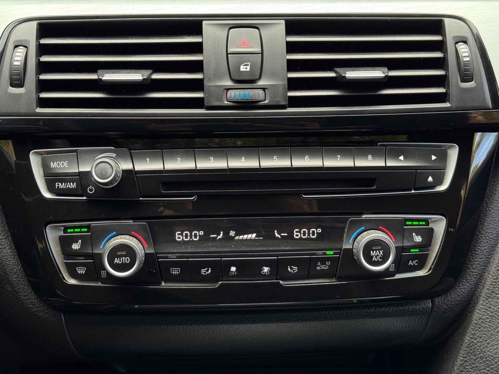 Used 2017 BMW 320i xDrive Sedan image 25