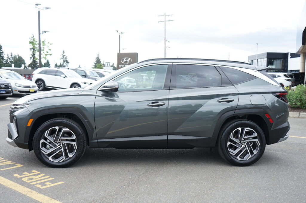 Certified 2025 Hyundai Tucson Limited AWD/4WD image 8