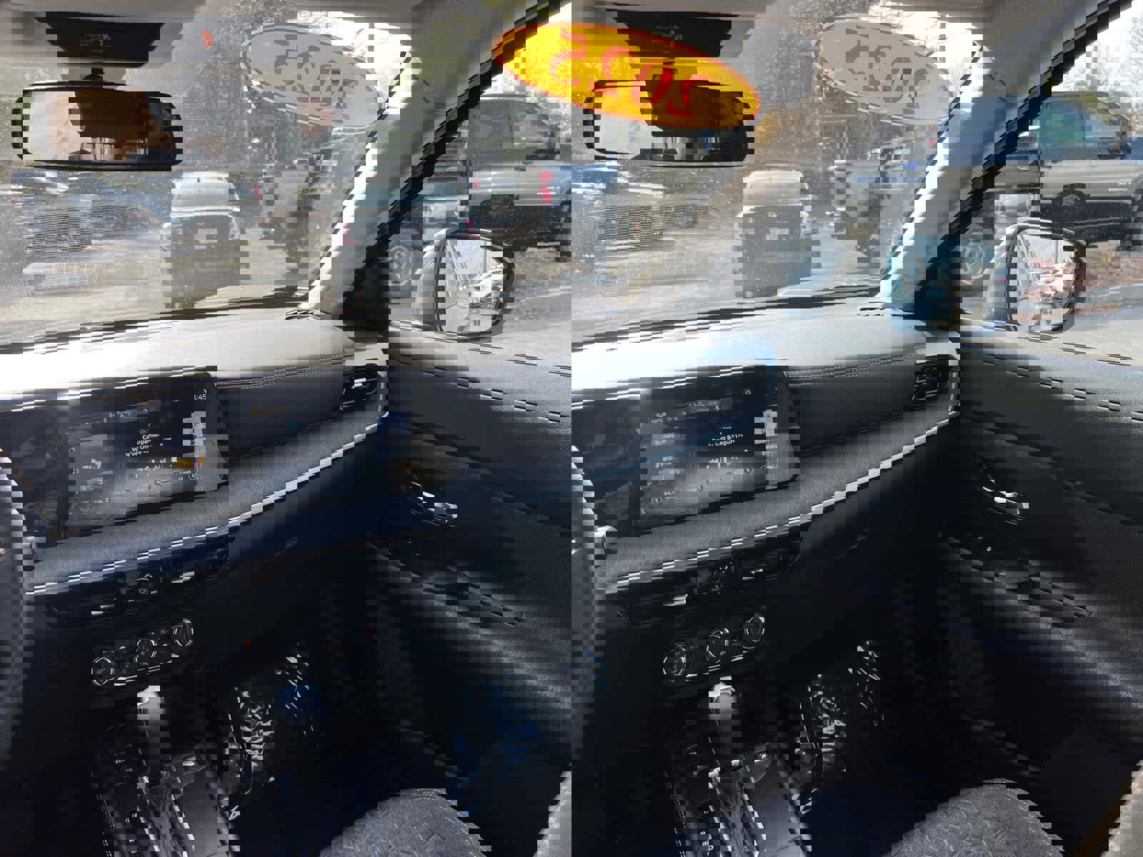 Used 2025 Nissan Kicks SV AWD/4WD image 36