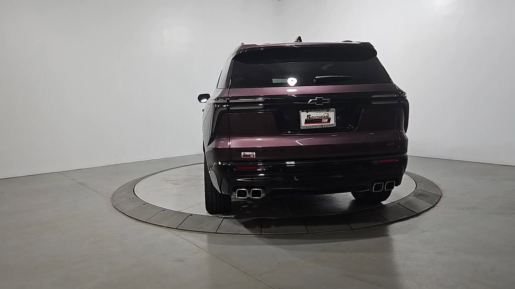 Used 2024 Chevrolet Traverse RS w/ LPO, Floor Liner Package AWD/4WD image 4