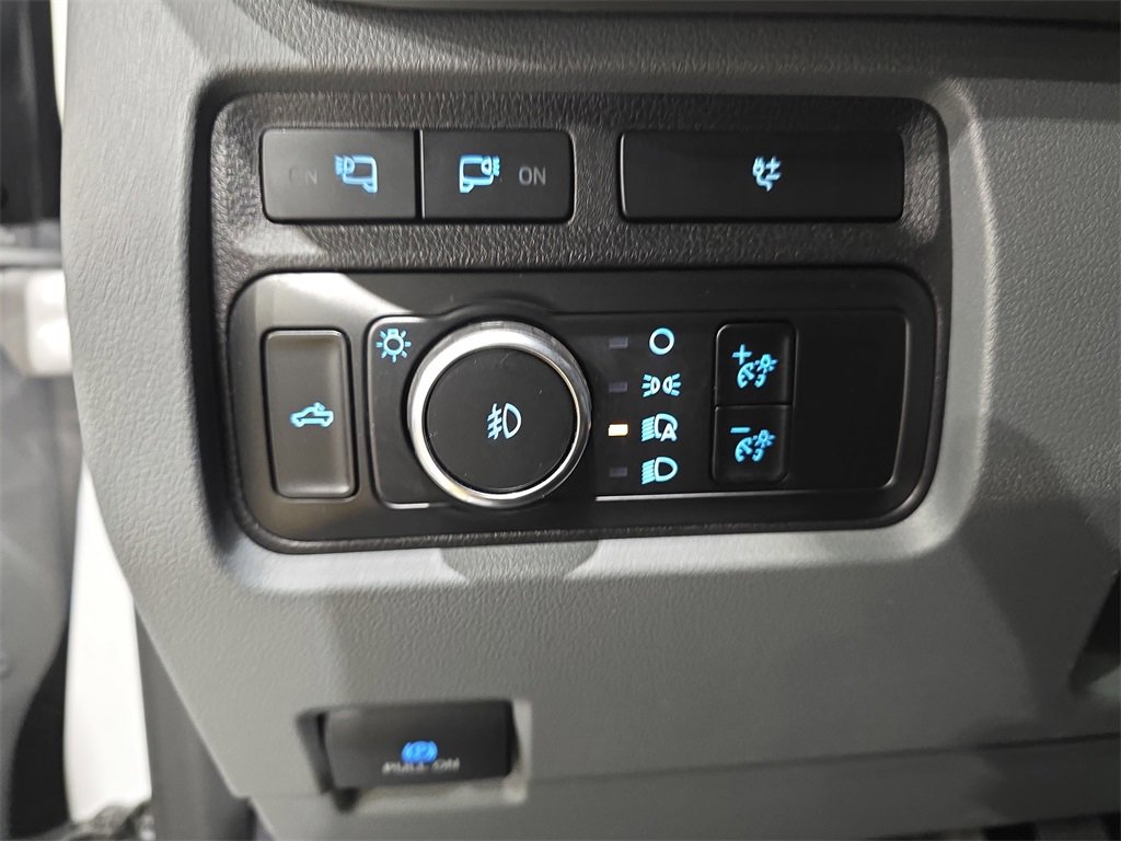 Used 2024 Ford F450 XLT w/ 360-Degree Camera Package image 24