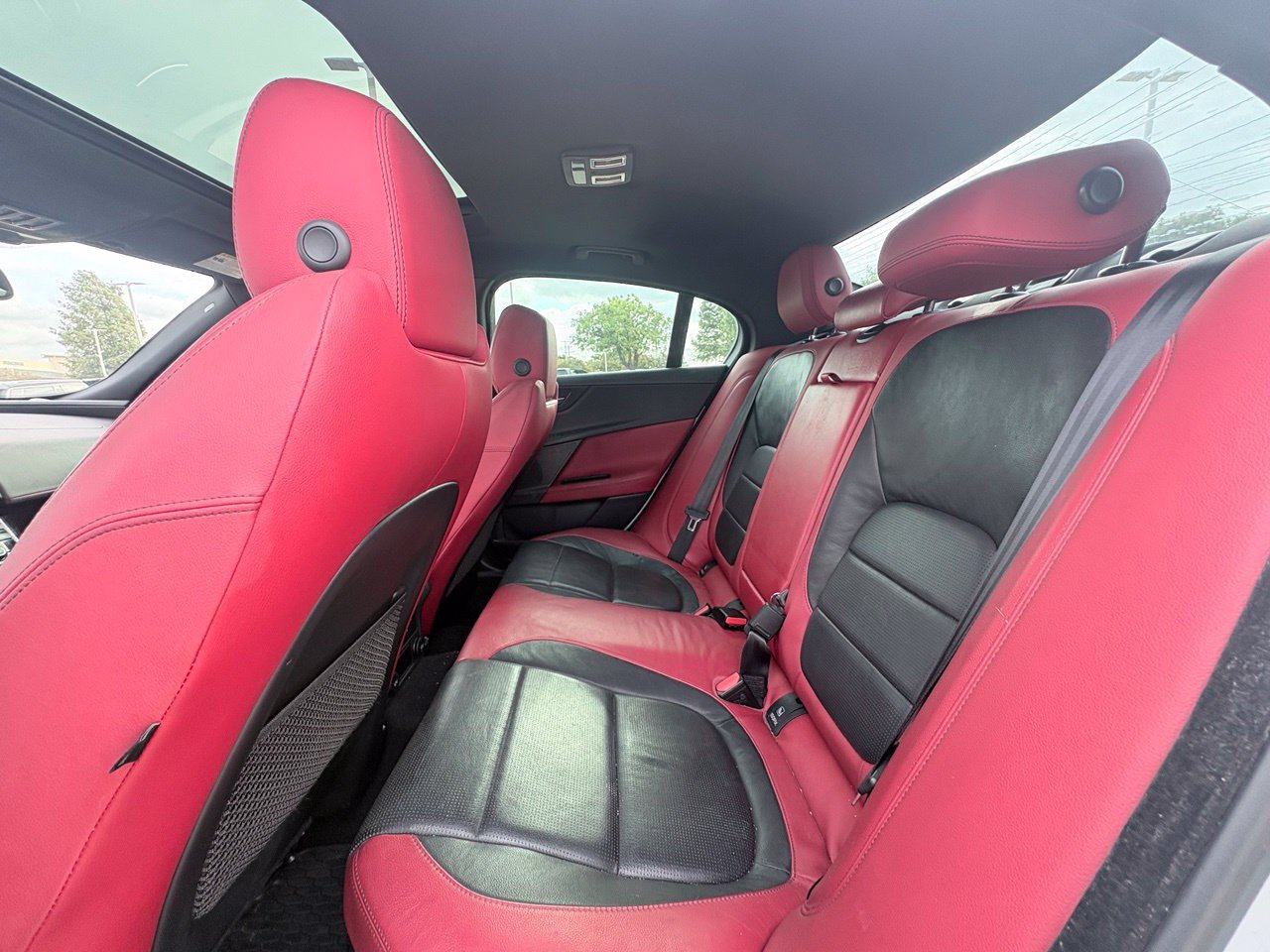 Used 2018 Jaguar XE S AWD/4WD image 7
