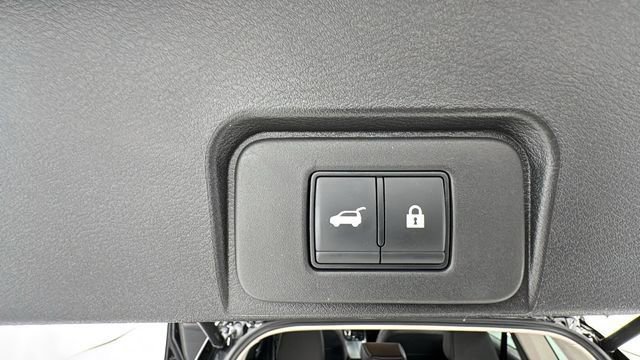 Certified 2025 Nissan Rogue SV image 16