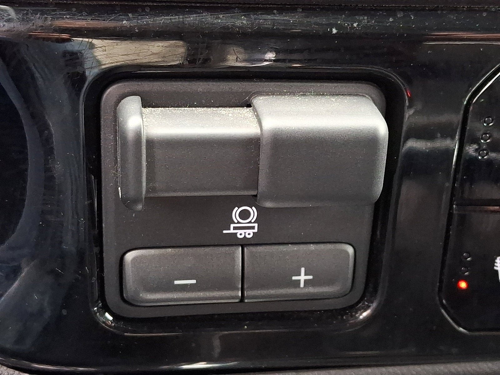Used 2023 Chevrolet Silverado 1500 LT Trail Boss w/ LPO, Dark Essentials Package AWD/4WD image 25