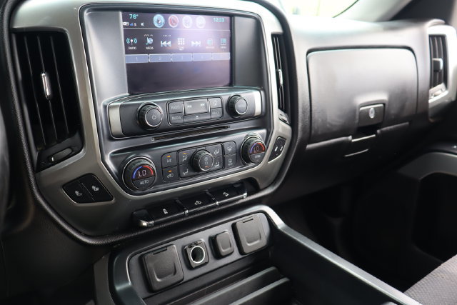 Used 2018 Chevrolet Silverado 1500 LT w/ All Star Edition AWD/4WD image 25