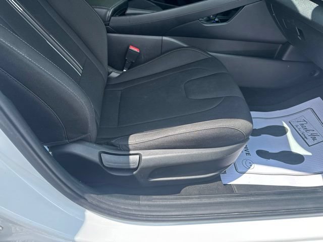 Used 2023 Hyundai Elantra SEL w/ Convenience Package FWD image 13