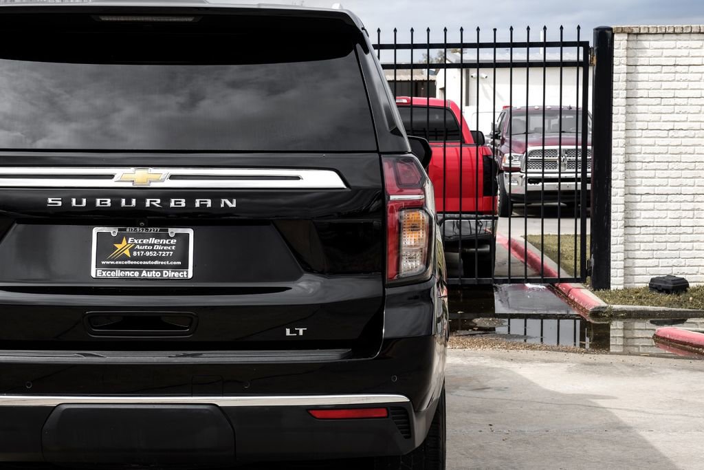 Used 2021 Chevrolet Suburban LT image 52