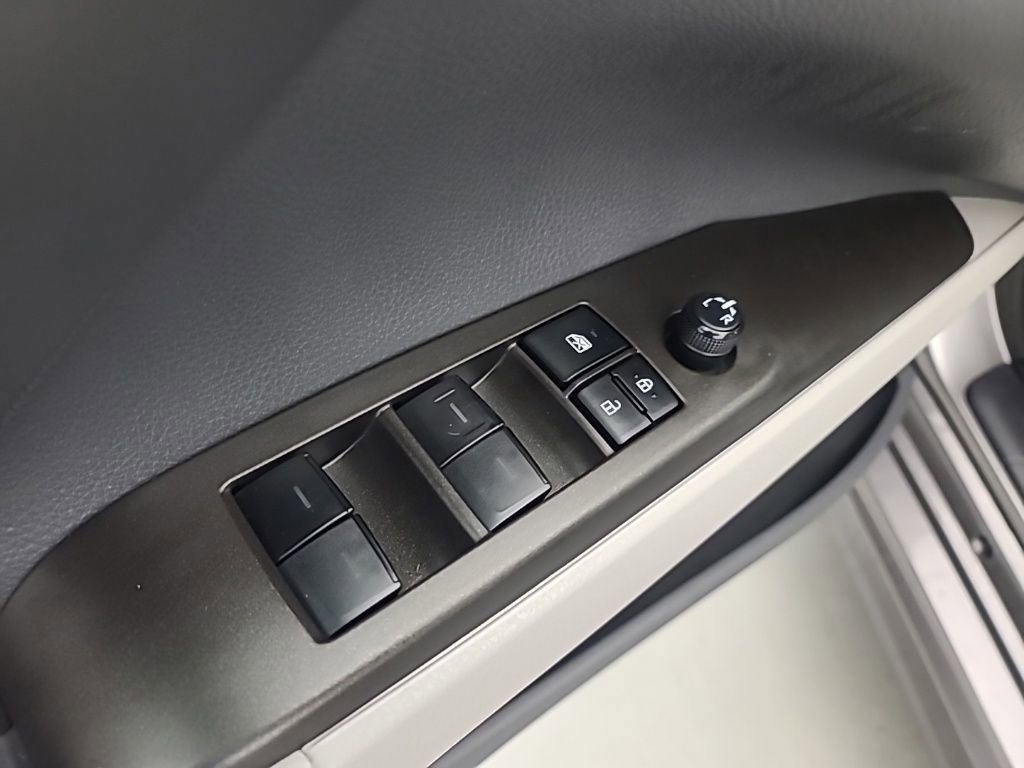 Used 2023 Toyota Camry SE image 22
