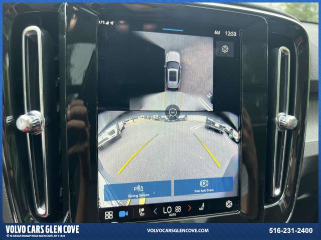 Used 2025 Volvo XC40 B5 Plus w/ Protection Package Premier image 29