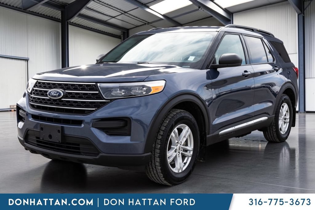Used 2021 Ford Explorer XLT AWD/4WD image 24