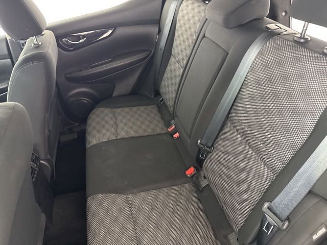 Used 2021 Nissan Rogue Sport SV image 26