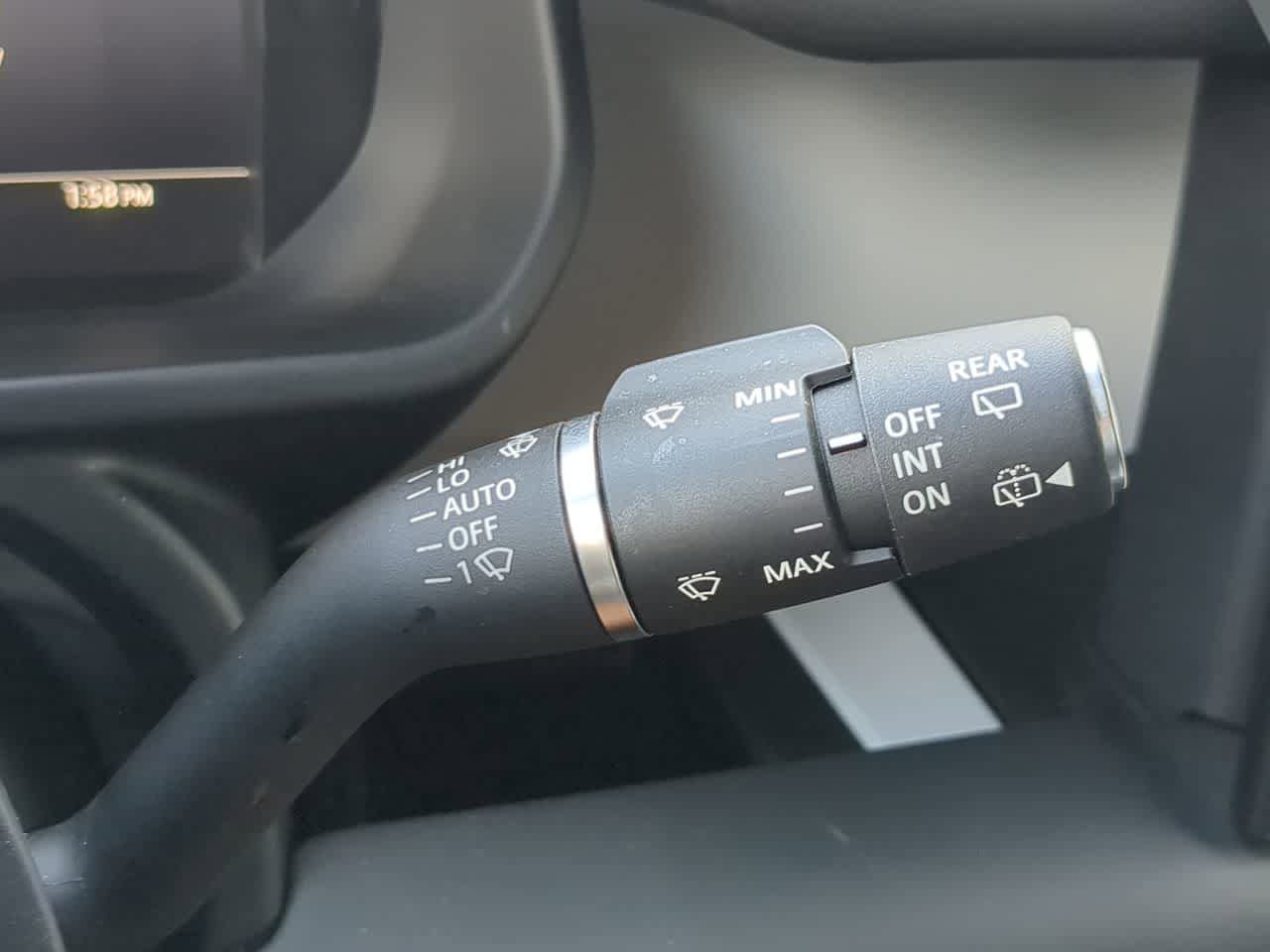 Used 2025 Land Rover Defender 110 S AWD/4WD image 28