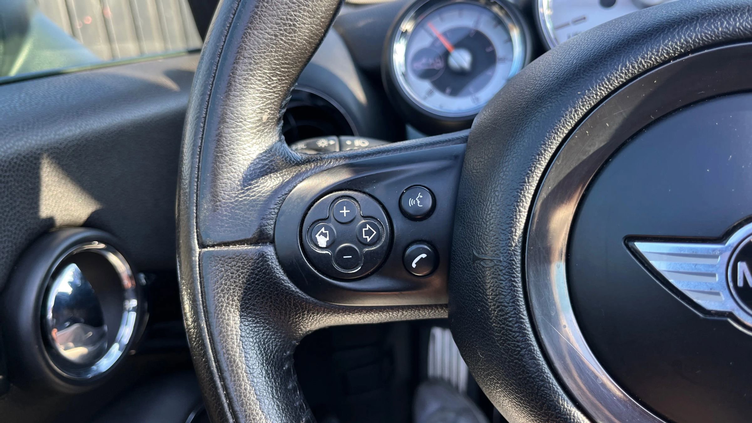 Used 2012 MINI Cooper S image 22