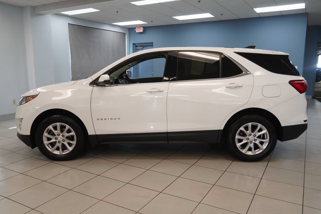 Used 2018 Chevrolet Equinox LT FWD image 2