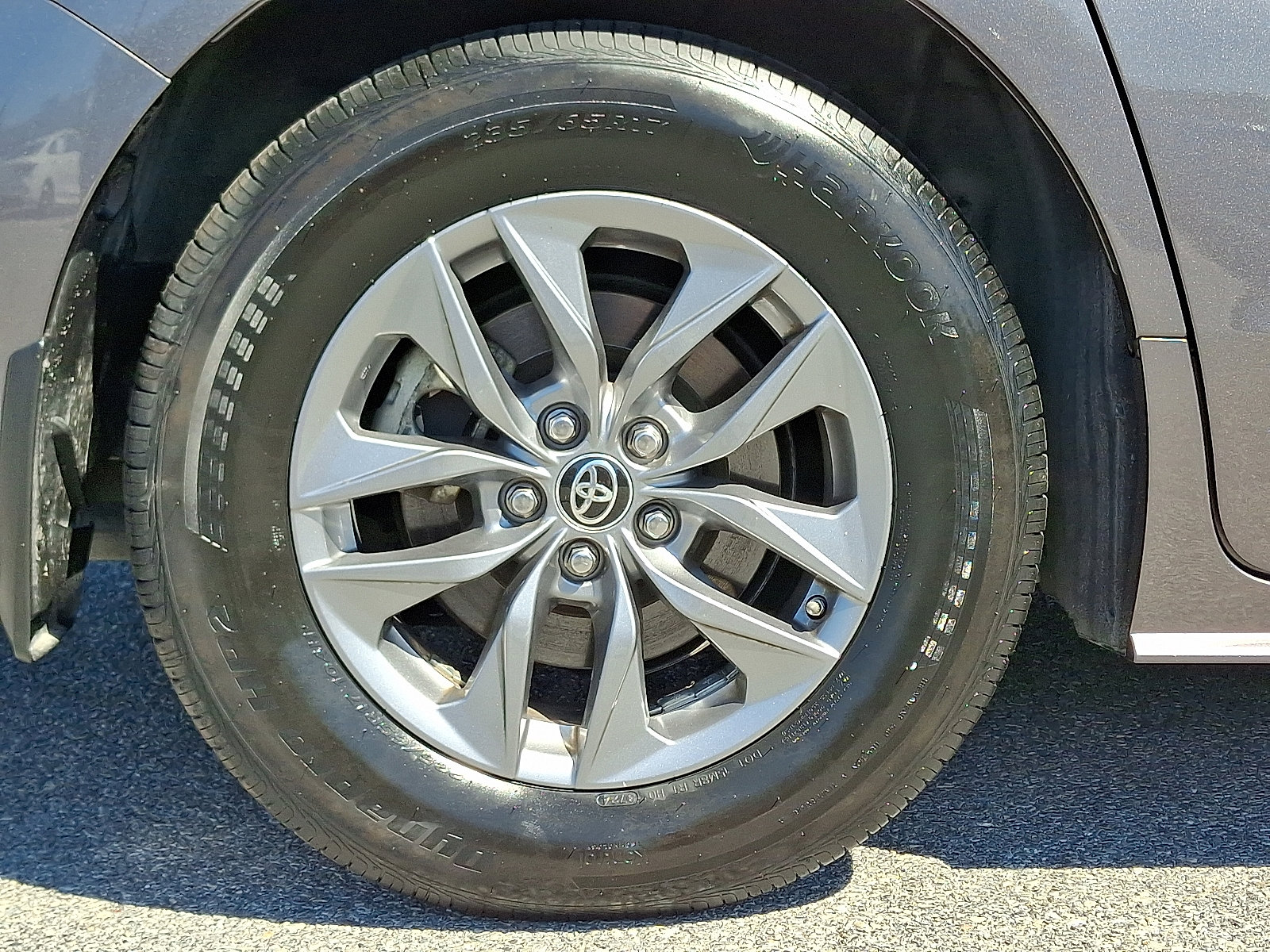 Used 2021 Toyota Sienna XLE image 8