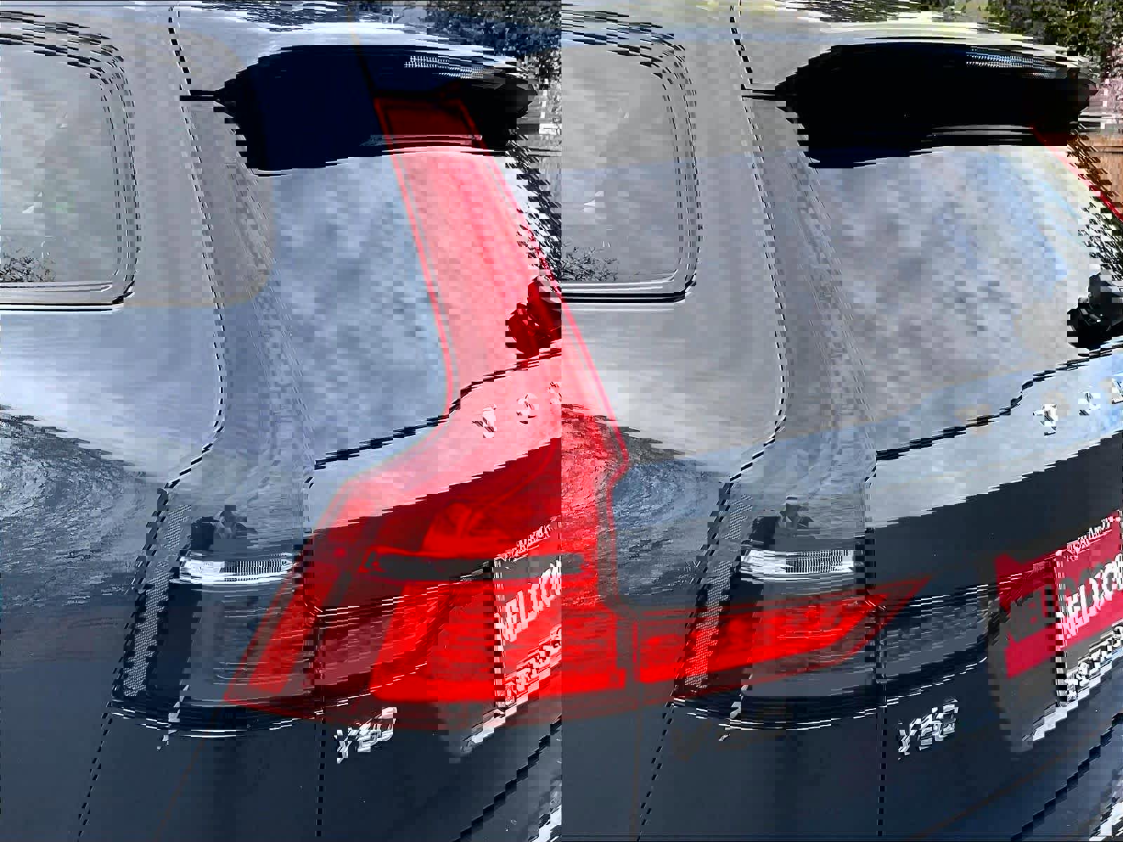 Used 2025 Volvo V60 B5 Cross Country Plus AWD/4WD image 31