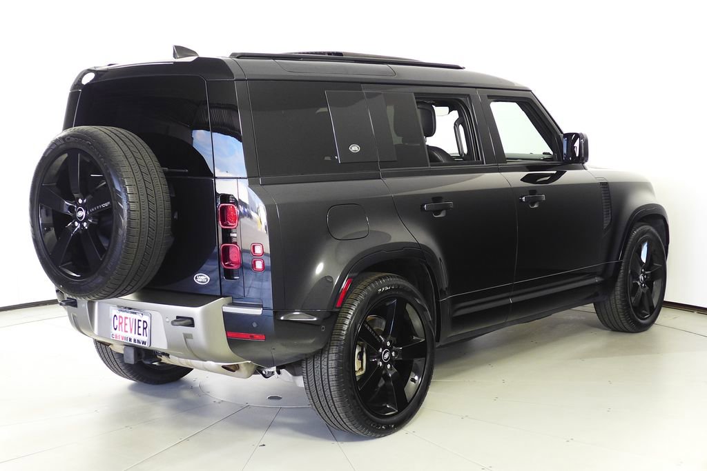 Used 2023 Land Rover Defender 110 X-Dynamic SE image 7