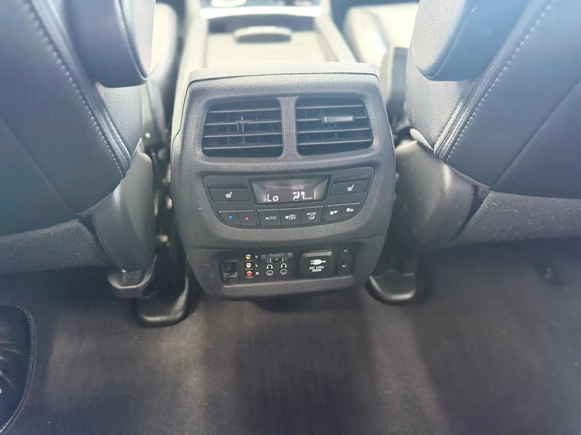 Used 2018 Honda Pilot Elite image 22