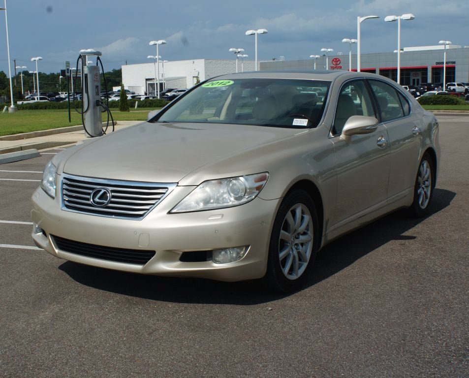 Used 2012 Lexus LS 460 w/ Comfort Pkg RWD image 17