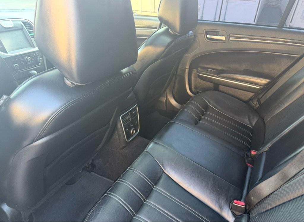 Used 2014 Chrysler 300 C w/ Beats Audio Group AWD/4WD image 9