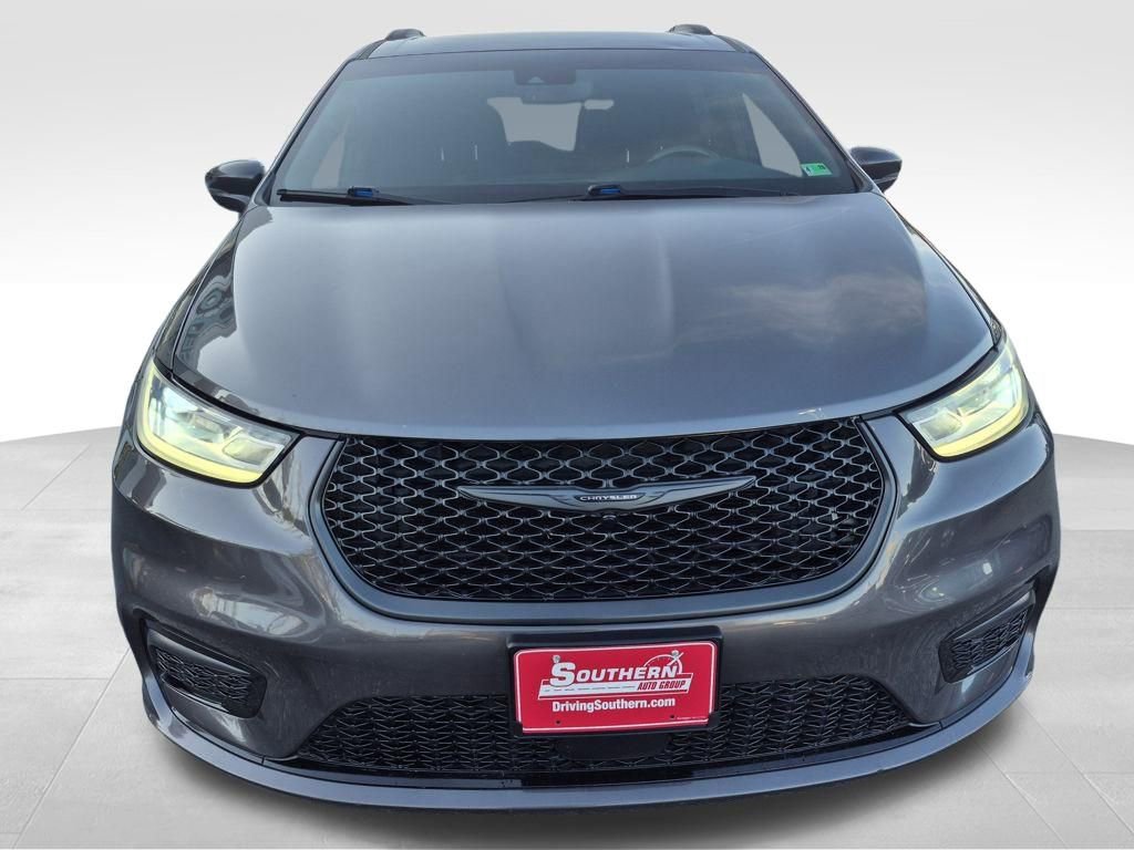 Used 2021 Chrysler Pacifica Touring w/ S Appearance Package image 8