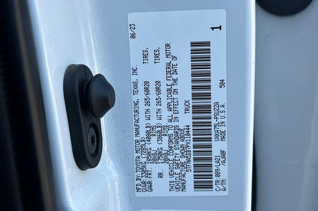 Used 2023 Toyota Tundra Platinum AWD/4WD image 32