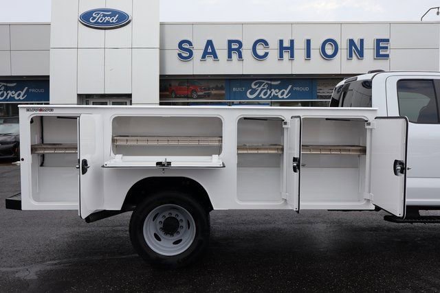 New 2026 Ford F550 4x4 Supercab Super Duty image 5