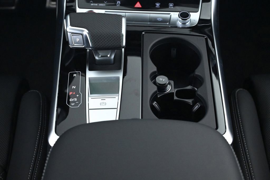 New 2026 Audi SQ8 Premium Plus image 13