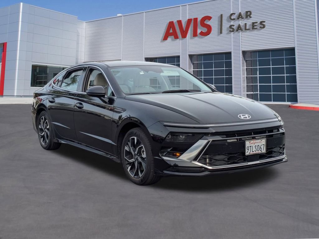 Used 2025 Hyundai Sonata SEL image 3