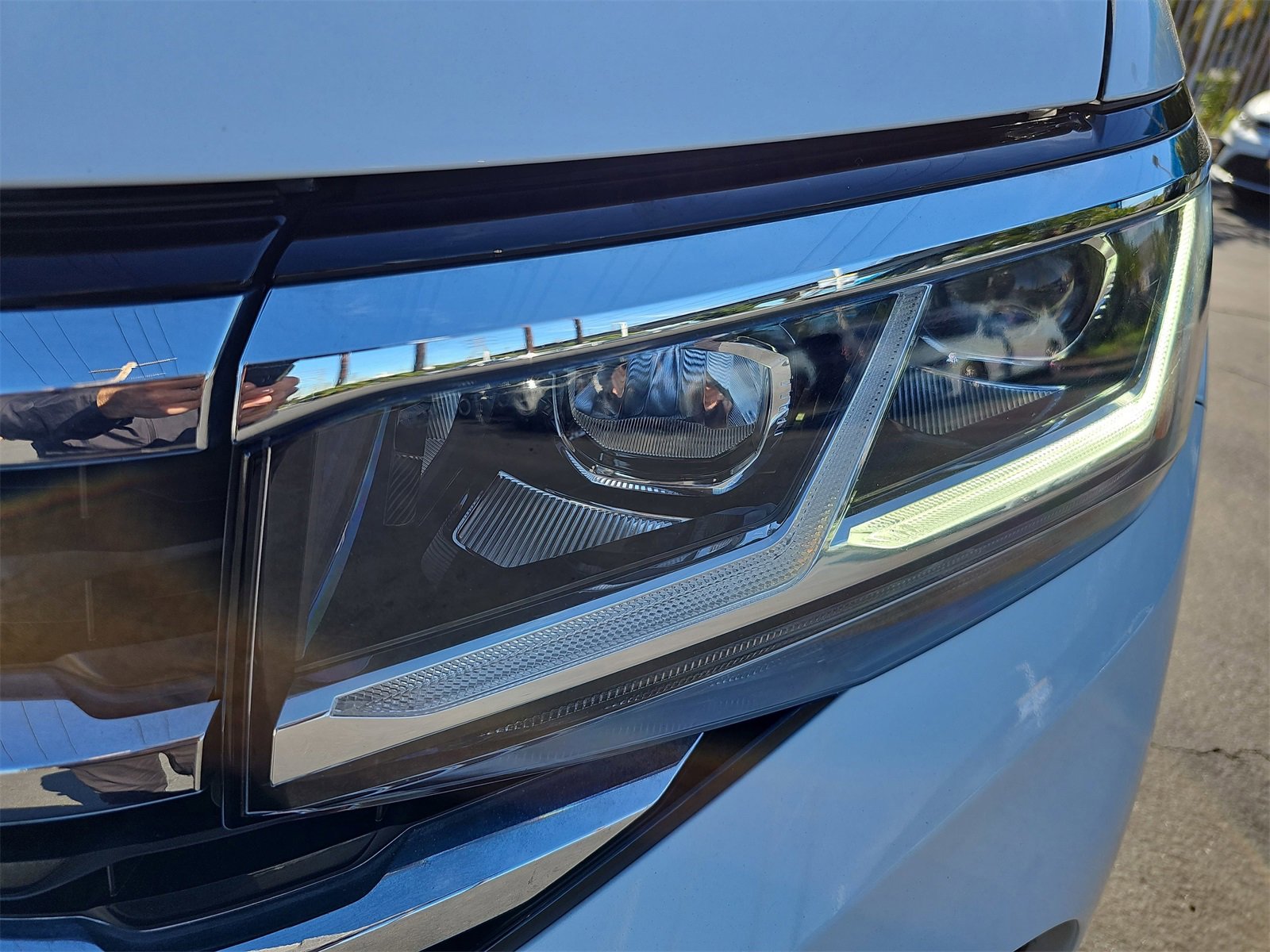 Used 2023 Volkswagen Atlas SE w/ Panoramic Sunroof Package image 35