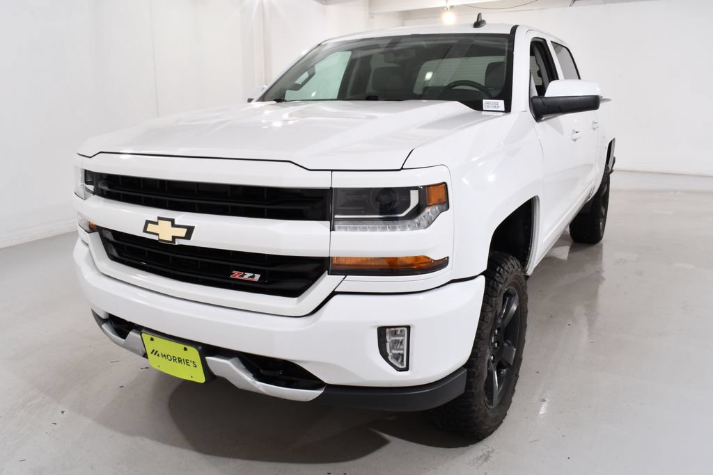 Used 2018 Chevrolet Silverado 1500 LT w/ All Star Edition AWD/4WD image 2