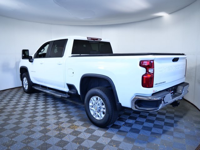 Used 2025 Chevrolet Silverado 3500 LT w/ Safety Package AWD/4WD image 4